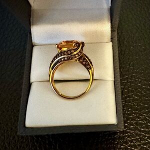 Bella Luce(R) Champagne and Mocha Diamond Simulants Yellow Gold over Silver. Sz7